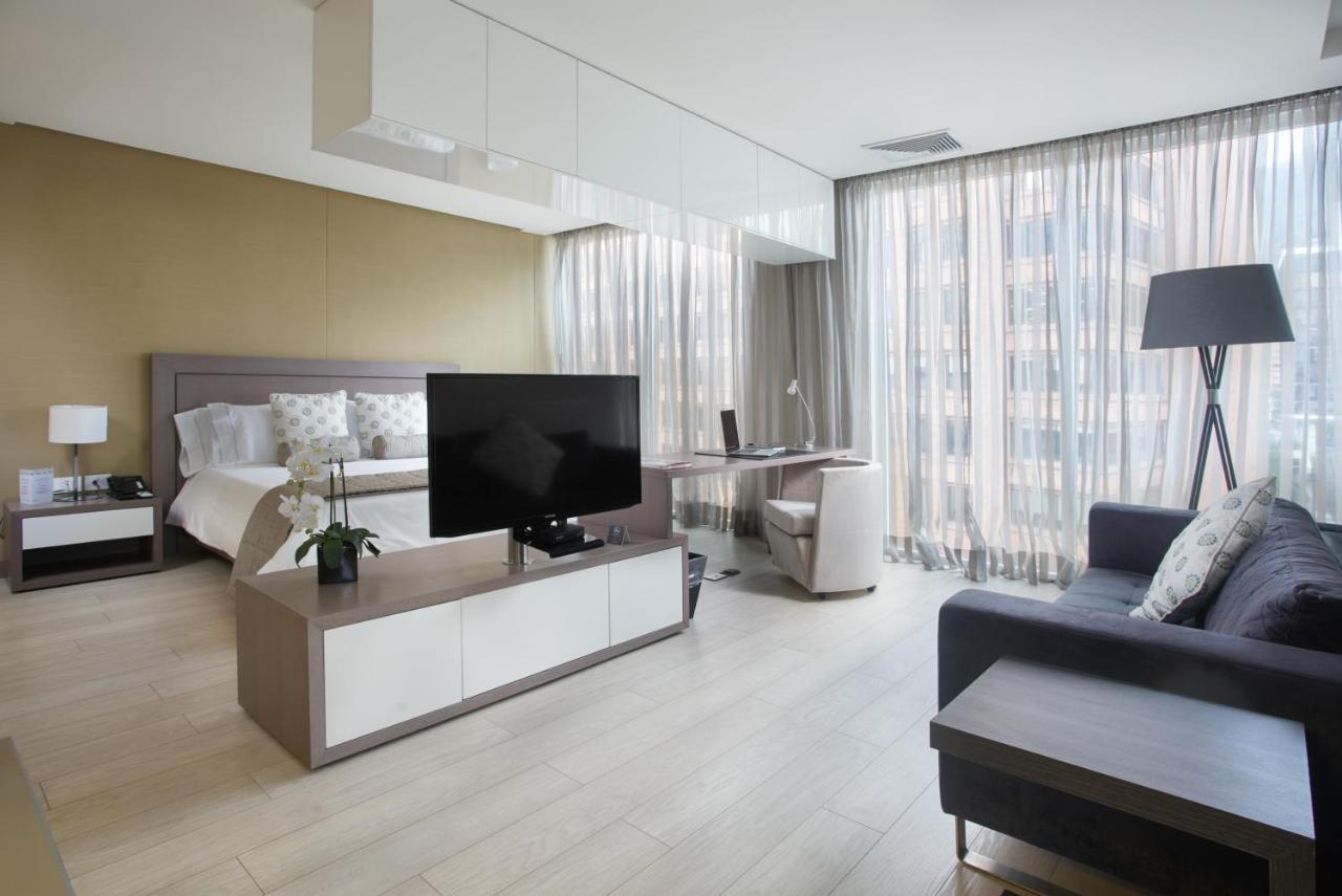 Hotel 100 Luxury Suites By Preferred Bogota Buitenkant foto A suite at the hotel