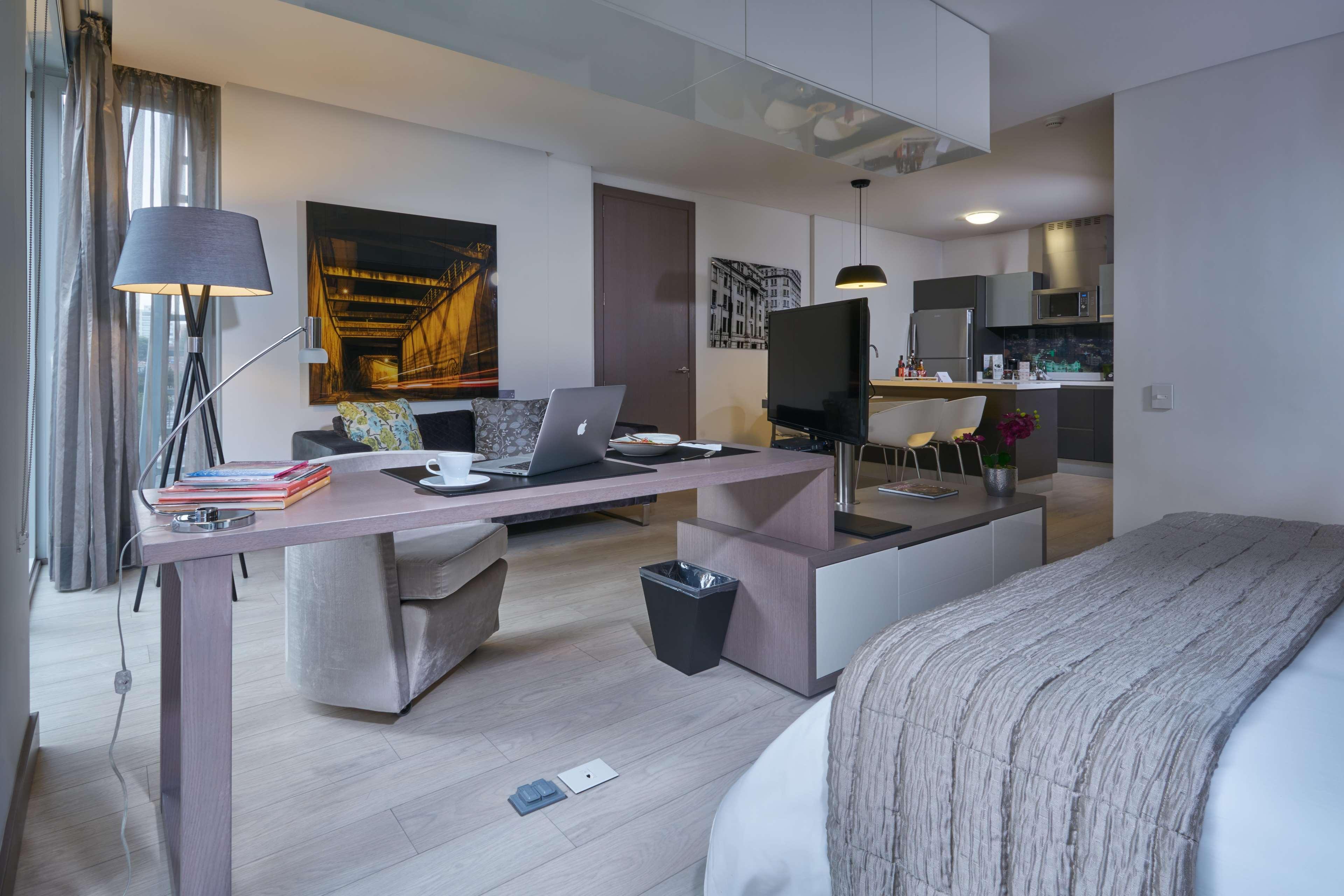 Hotel 100 Luxury Suites By Preferred Bogota Buitenkant foto A typical studio apartment