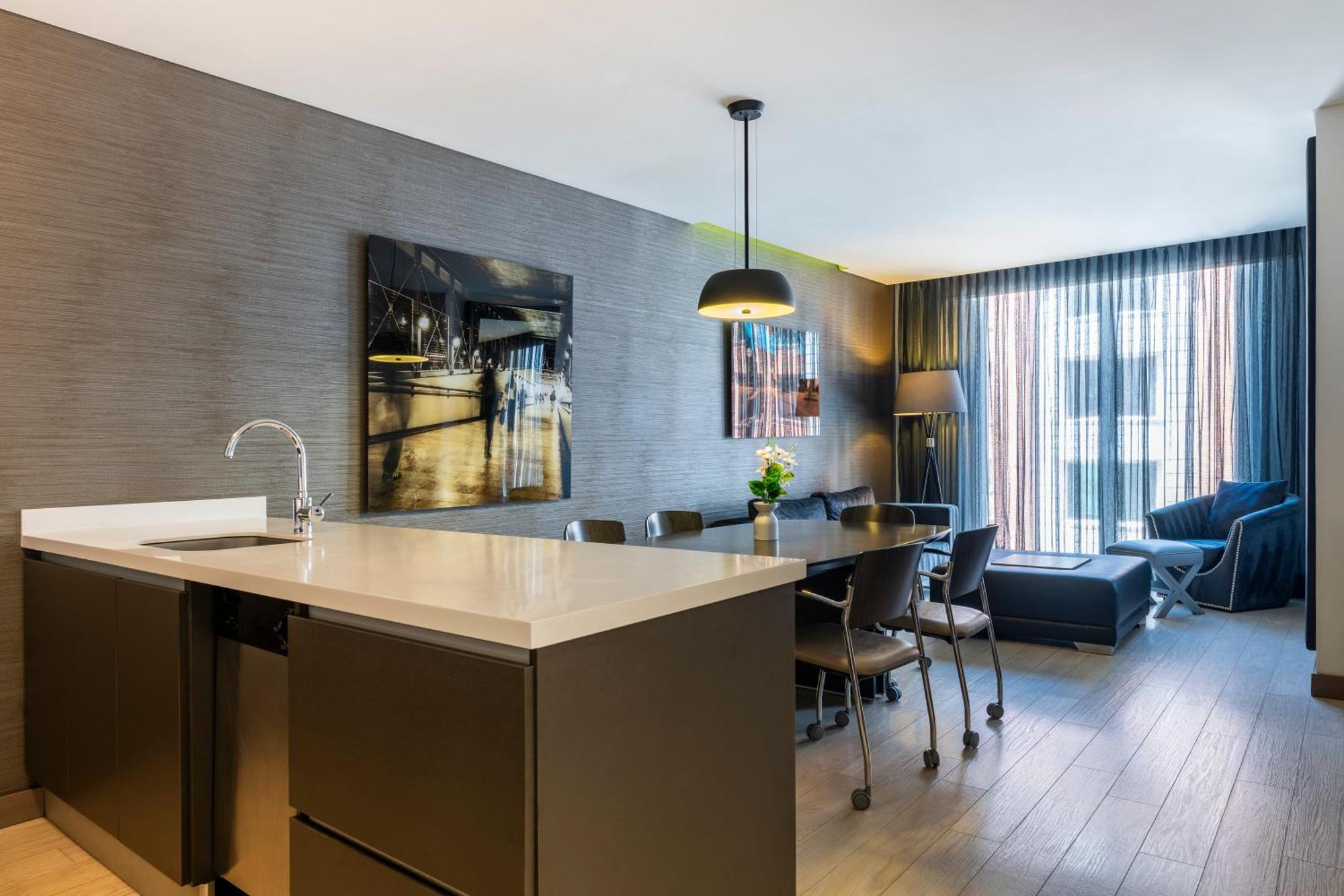 Hotel 100 Luxury Suites By Preferred Bogota Buitenkant foto A typical apartment at the hotel